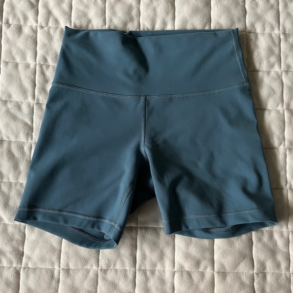 Lululemon Wunder Train High Rise Shorts 6”
